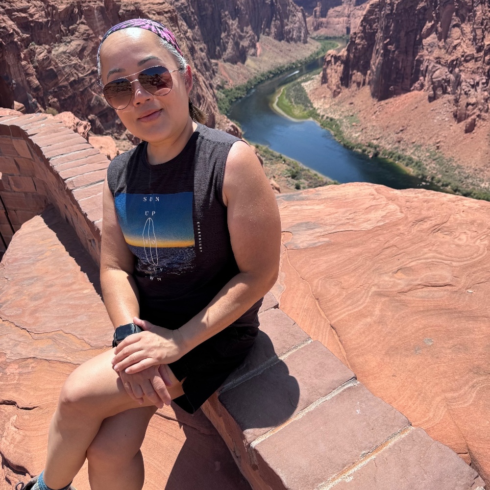 Meet your Posher, Nikala